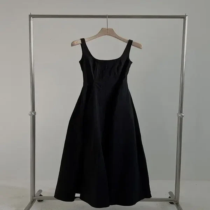 Robe Longue Femme Coréenne – Sans Manches, Taille Cintrée, Style Minimaliste et Élégant